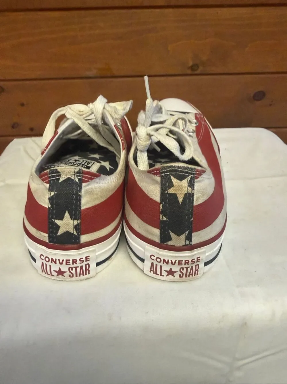 Converse Unisex Chuck Taylor All Star  sneakers  American flag Woman’s Sz 7